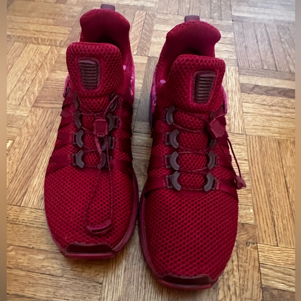 Nike Tennis Shoes 9.5 Red